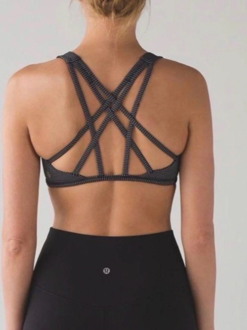 lululemon Frew to be Strappy Sports Bra - Black